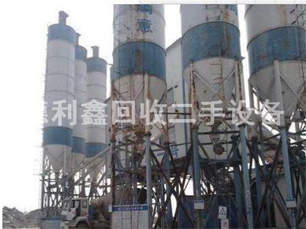 北京攪拌站回收，瀝青攪拌站設(shè)備回收